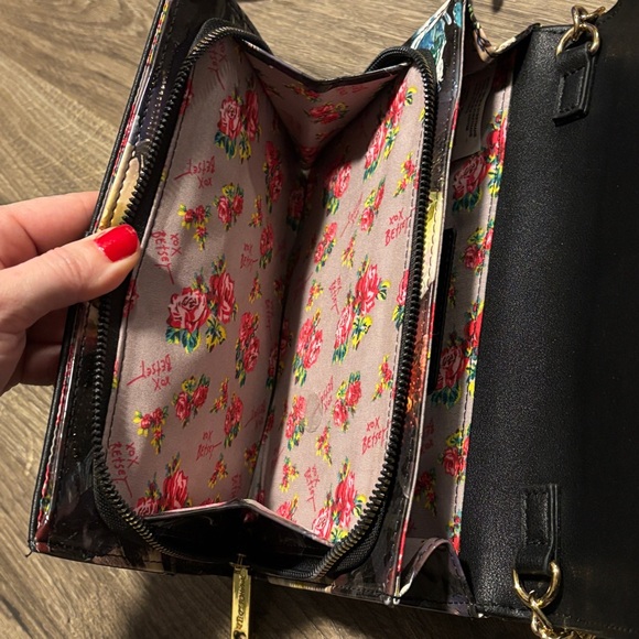 Betsey Johnson Floral Black Bow Women's Crossbody - Picture 7 of 11